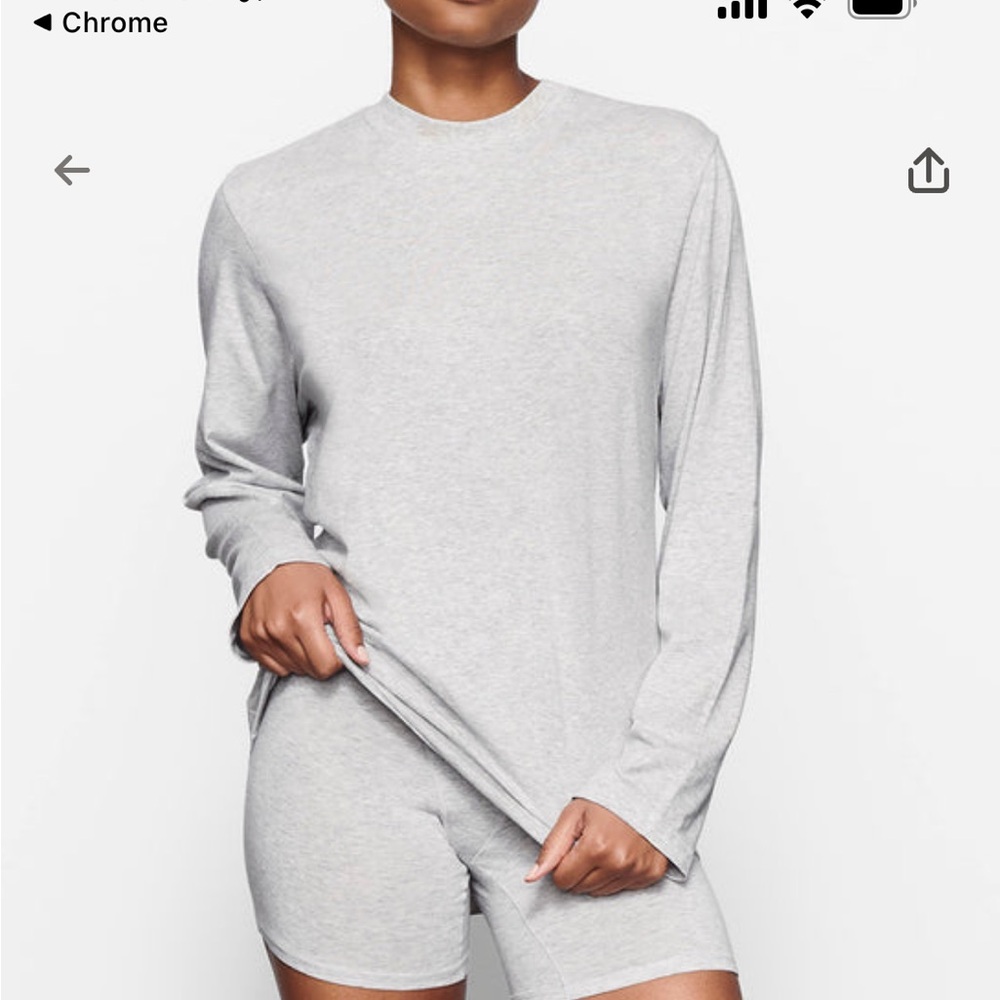 SKIMS Boyfriend Long Sleeve Tee